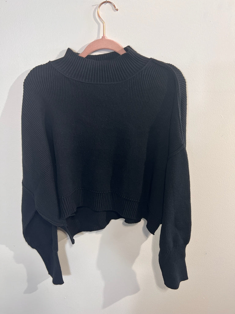 black Cropped Sweater M